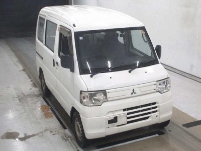 MITSUBISHI MINICAB