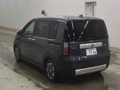 HONDA FREED HYBRID