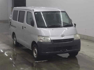 TOYOTA TOWN ACE VAN