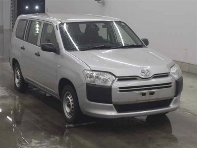 TOYOTA SUCCEED VAN
