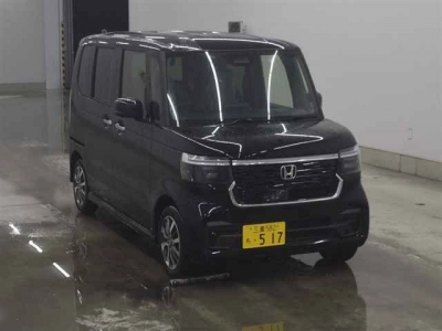 HONDA N BOX CUSTOM