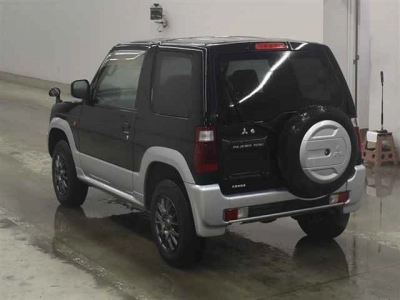 MITSUBISHI PAJERO MINI