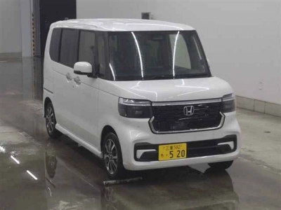 HONDA N BOX CUSTOM