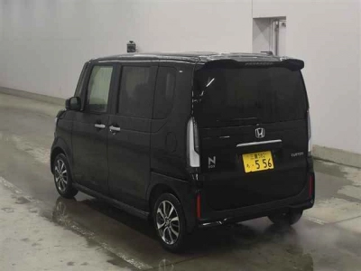 HONDA N BOX CUSTOM