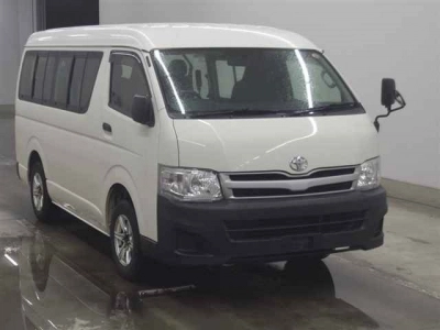 TOYOTA HIACE WAGON