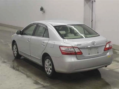 TOYOTA PREMIO