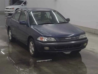 TOYOTA CARINA