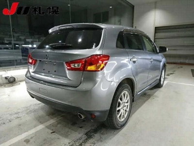 MITSUBISHI RVR