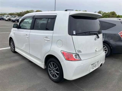 TOYOTA BB