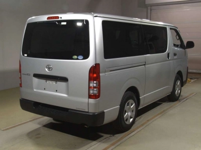 TOYOTA REGIUS VAN