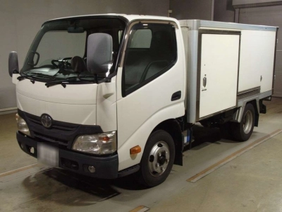 TOYOTA DYNA TRUCK