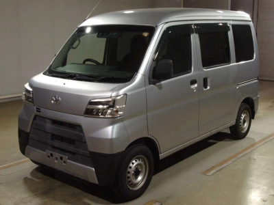 TOYOTA PIXIS VAN
