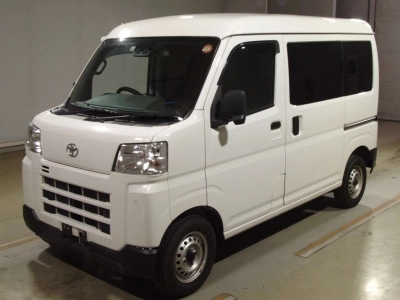 TOYOTA PIXIS VAN