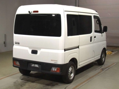 TOYOTA PIXIS VAN