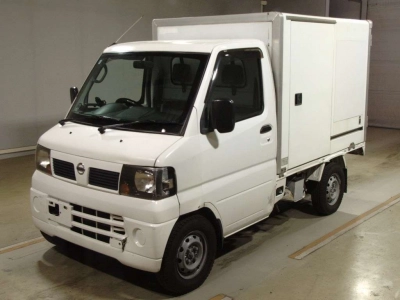 NISSAN CLIPPER TRUCK