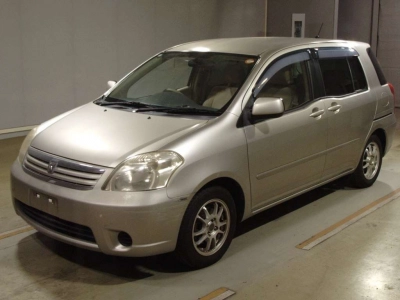 TOYOTA RAUM