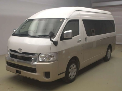 TOYOTA HIACE WAGON