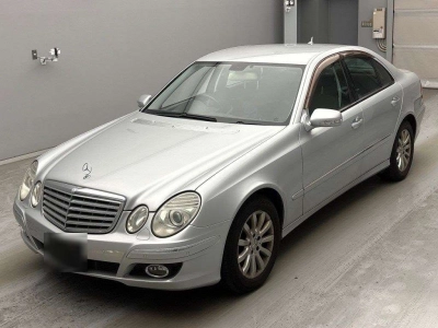MERCEDES BENZ E CLASS