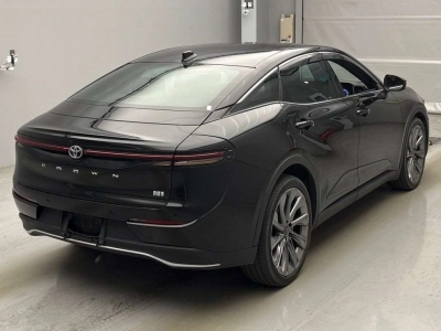 TOYOTA CROWN CROSSOVER