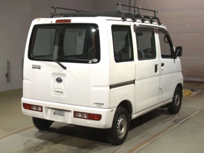 TOYOTA PIXIS VAN