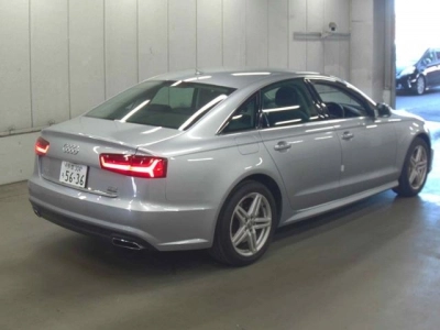 AUDI A6 AVANTE