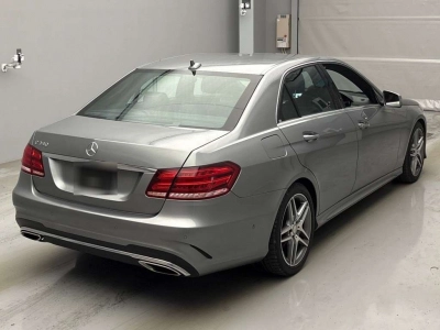 MERCEDES BENZ E CLASS