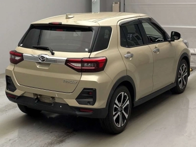 DAIHATSU ROCKY