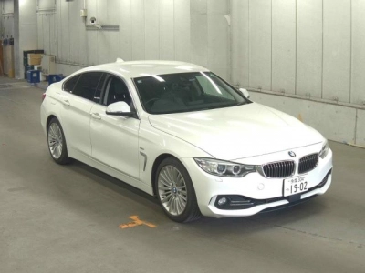 BMW 4 SERIES