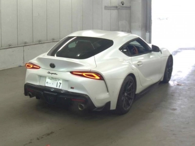 TOYOTA SUPRA