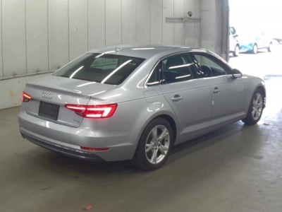 AUDI A4 AVANTE