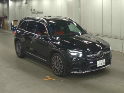 MERCEDES BENZ GLB