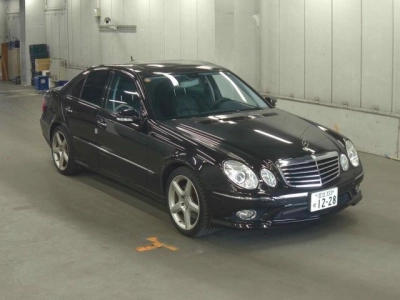 MERCEDES BENZ E CLASS