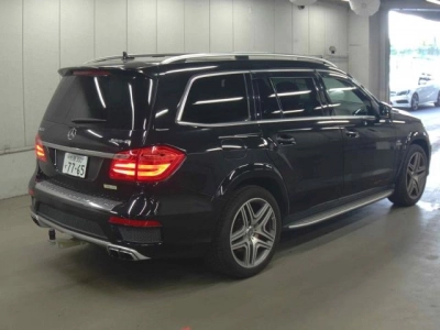 MERCEDES BENZ AMG GL