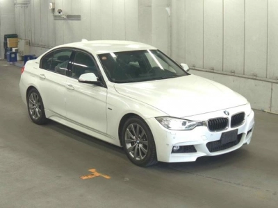 BMW 3 SERIES
