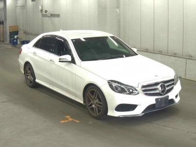 MERCEDES BENZ E CLASS