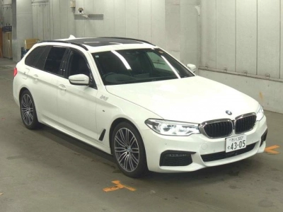 BMW 5 SERIES