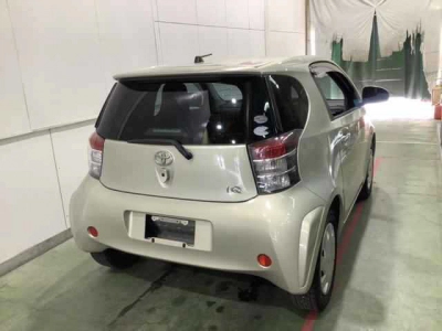 TOYOTA IQ