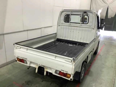 NISSAN CLIPPER TRUCK