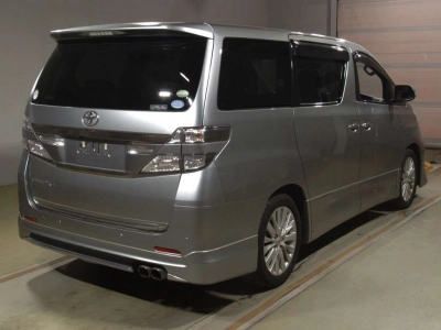 TOYOTA VELLFIRE