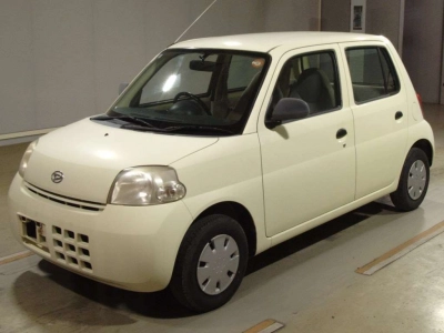 DAIHATSU ESSE