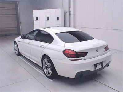 BMW 6 SERIES