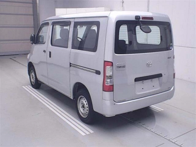 TOYOTA TOWN ACE