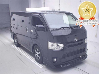 TOYOTA HIACE