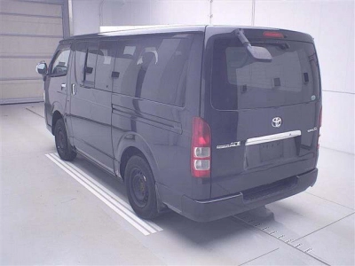 TOYOTA REGIUS ACE