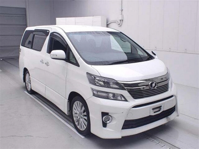 TOYOTA VELLFIRE