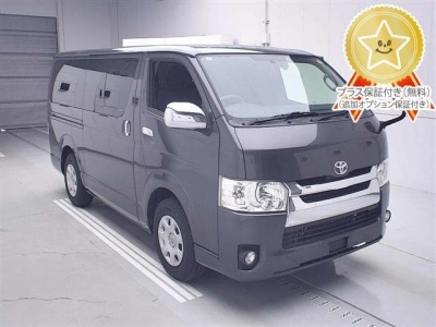 TOYOTA HIACE