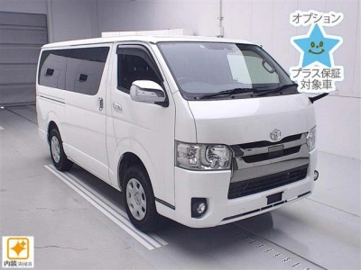 TOYOTA REGIUS ACE