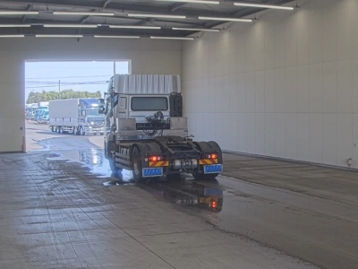 NISSAN DIESEL (UD) QUON