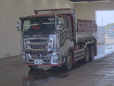 ISUZU GIGA