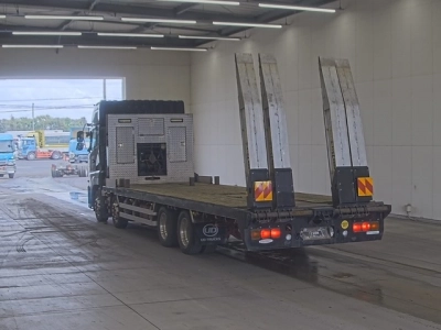 NISSAN DIESEL (UD) QUON